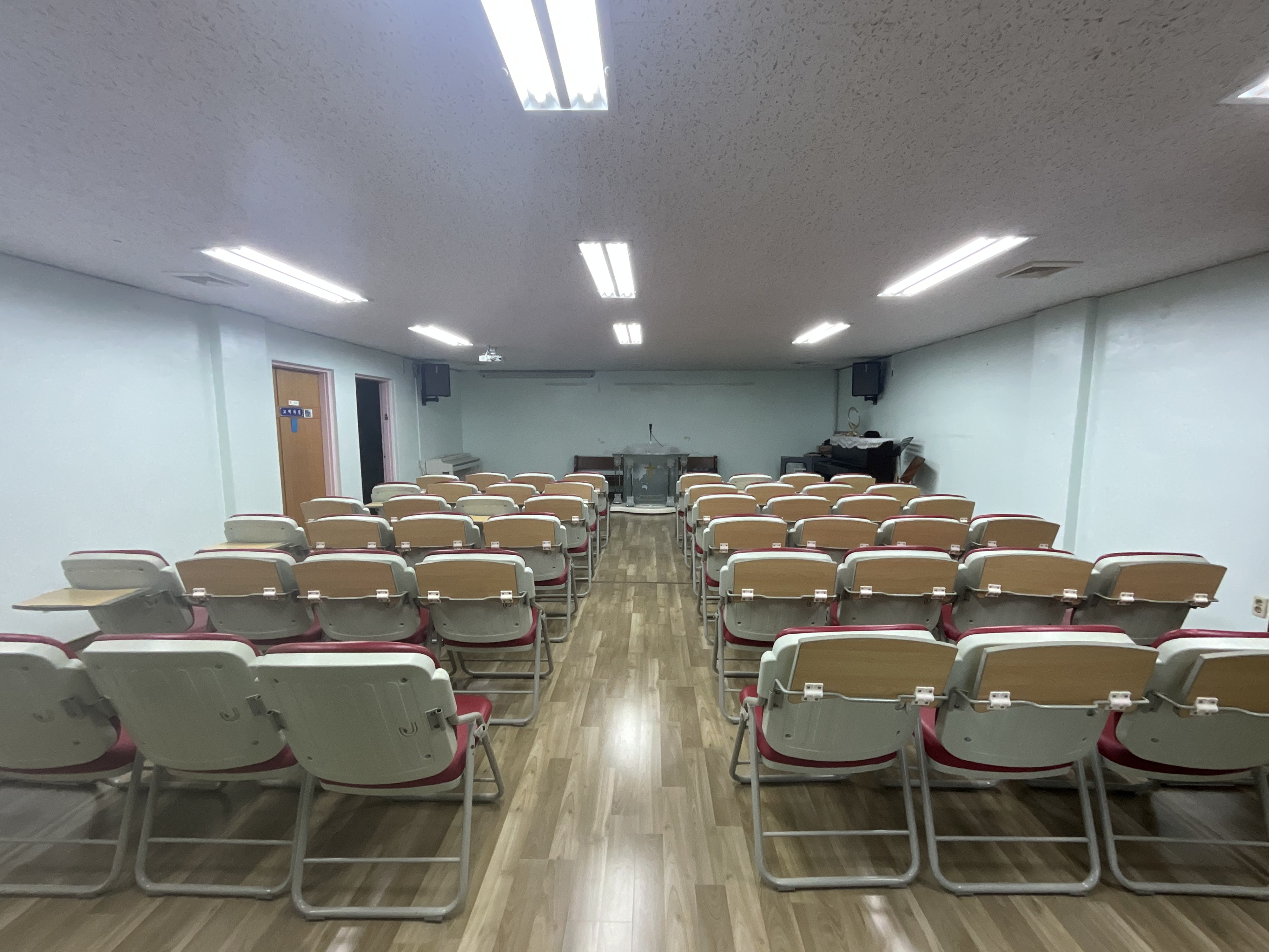 부산 제8영도교회 청년부 스터디카페 시공 전 사진